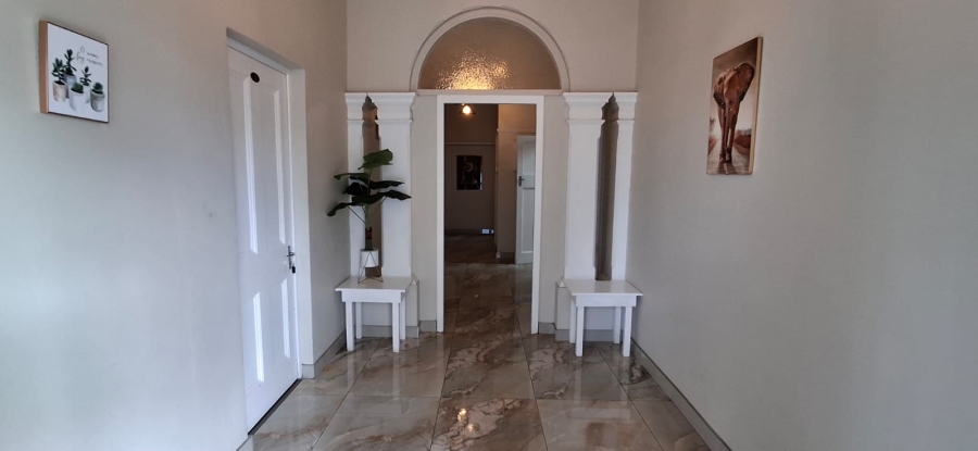 8 Bedroom Property for Sale in Southernwood Eastern Cape